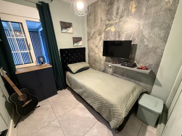 Image No.22-3 Bed Semi-Detached for sale