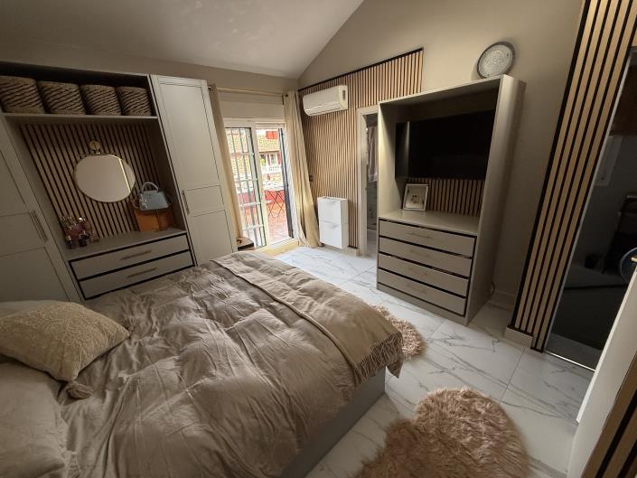 Image No.35-3 Bed Semi-Detached for sale