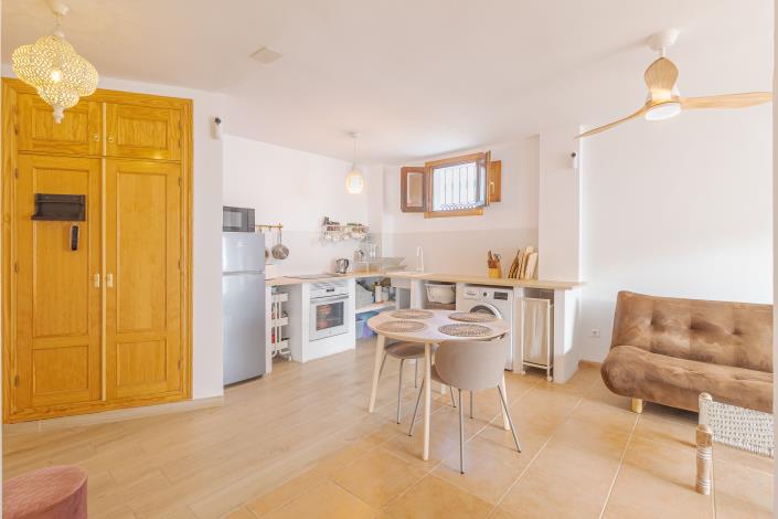 Image No.8-2 Bed Apartment for sale