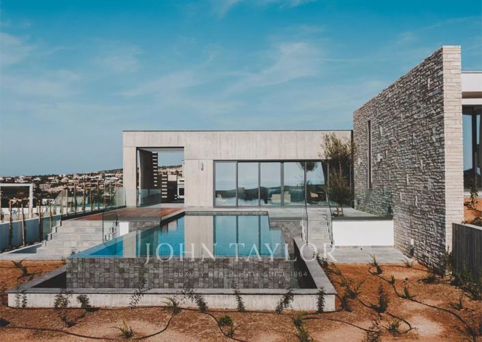 Image No.1-4 Bed Villa for sale