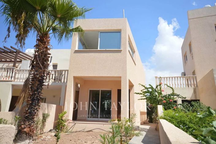 Image No.1-3 Bed Villa for sale