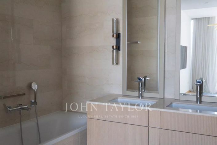 Image No.20-3 Bed Apartment for sale