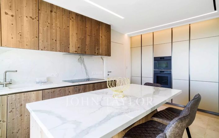 Image No.11-4 Bed Penthouse for sale