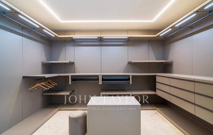 Image No.19-4 Bed Penthouse for sale