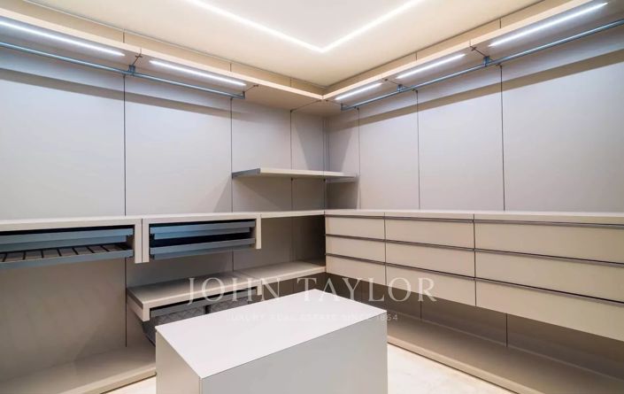 Image No.20-4 Bed Penthouse for sale