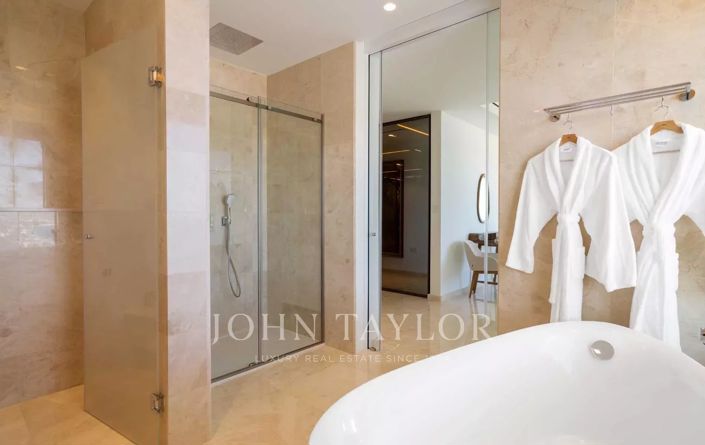 Image No.24-4 Bed Penthouse for sale