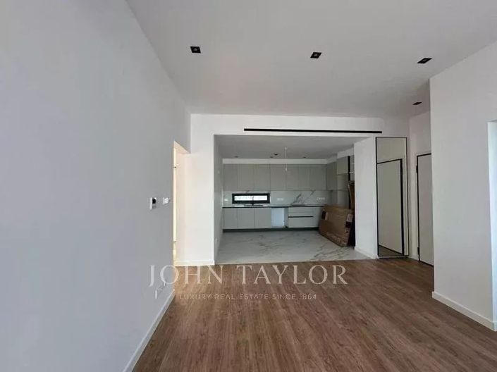 Image No.6-4 Bed Penthouse for sale