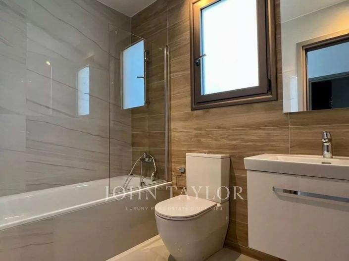 Image No.22-3 Bed Villa for sale