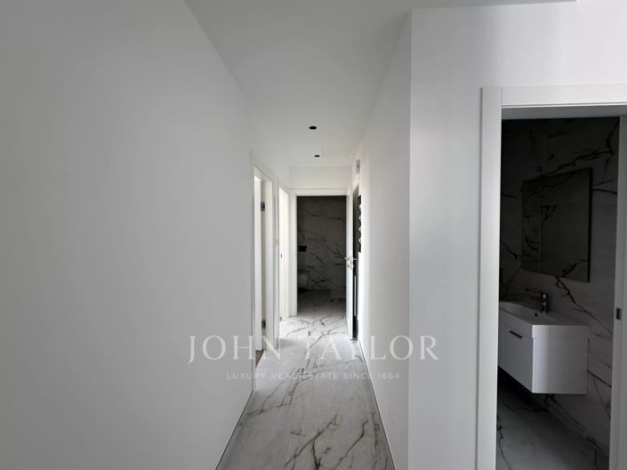 Image No.14-Appartement de 3 chambres à vendre à Limassol