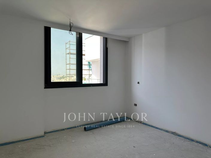 Image No.21-3 Bed Penthouse for sale