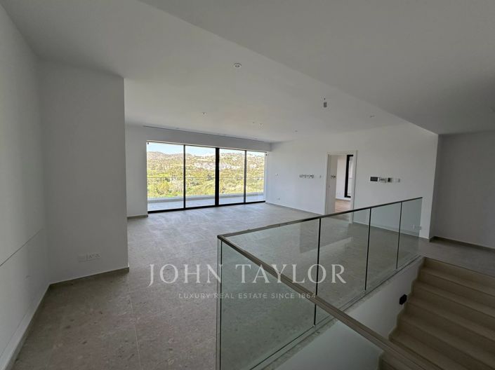 Image No.18-Appartement de 2 chambres à vendre à Agios Tychonas