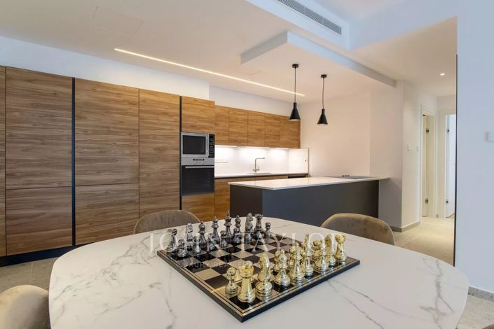 Image No.4-Appartement de 2 chambres à vendre à Agios Tychonas