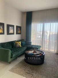 81787a4c5409371622547cf5d65a231f3daaeafbe6128