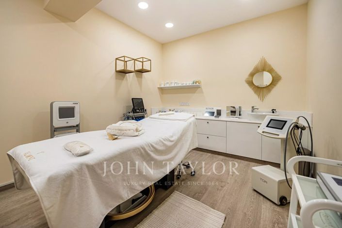 Image No.27-Restaurant de 1 chambre à vendre à Mouttagiaka