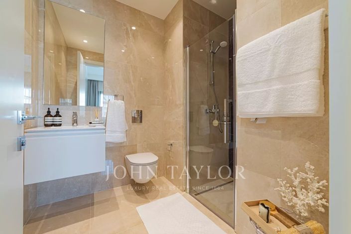 Image No.18-5 Bed Villa for sale