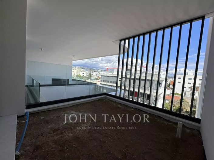 Image No.20-2 Bed Apartment for sale