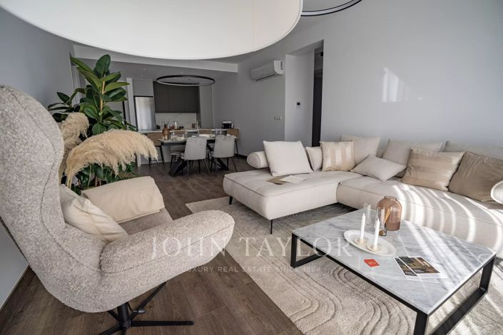 Image No.4-Penthouse de 2 chambres à vendre à Mouttagiaka