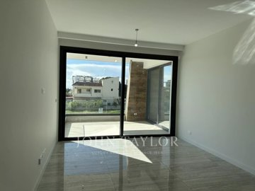 3936ffd8b6bb7c6761e20b42678cadea72d5f123e1403