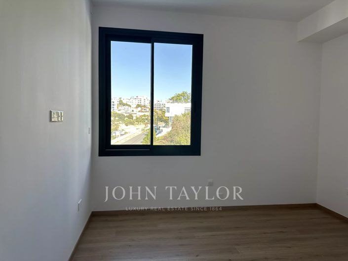 Image No.10-3 Bed Penthouse for sale