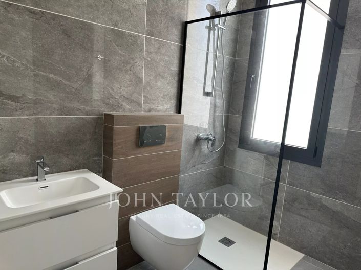 Image No.19-3 Bed Penthouse for sale