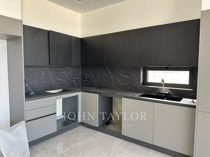 Image No.4-3 Bed Penthouse for sale
