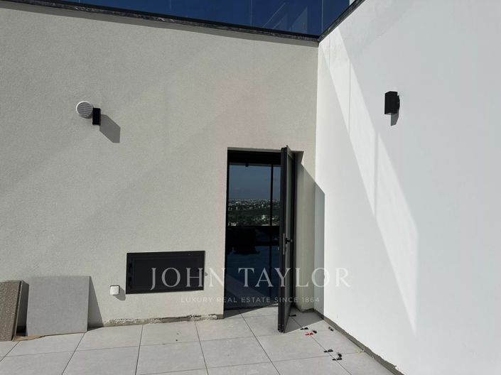 Image No.7-3 Bed Penthouse for sale