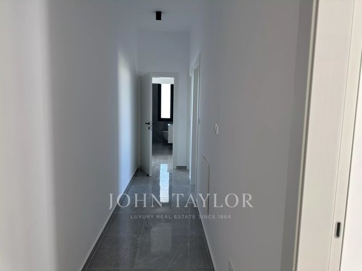 Image No.9-3 Bed Penthouse for sale