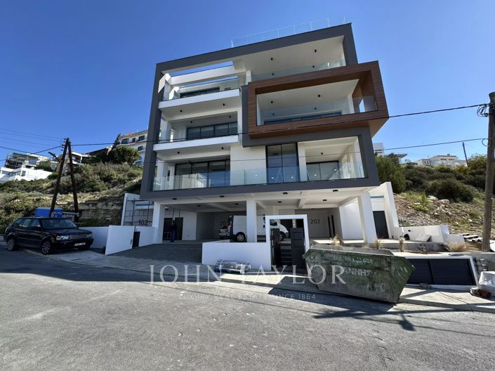 Image No.14-2 Bed Apartment for sale