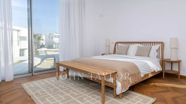 Image No.11-6 Bed Villa for sale