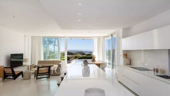 Image No.5-6 Bed Villa for sale