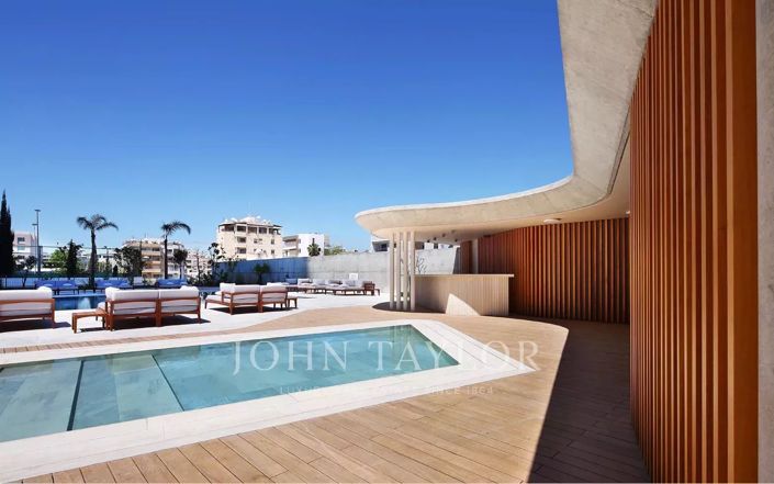 Image No.10-3 Bed Apartment for sale
