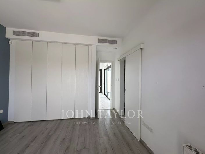 Image No.24-4 Bed Villa for sale