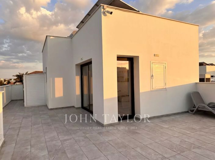 Image No.23-Villa de 4 chambres à vendre à Agios Athanasios