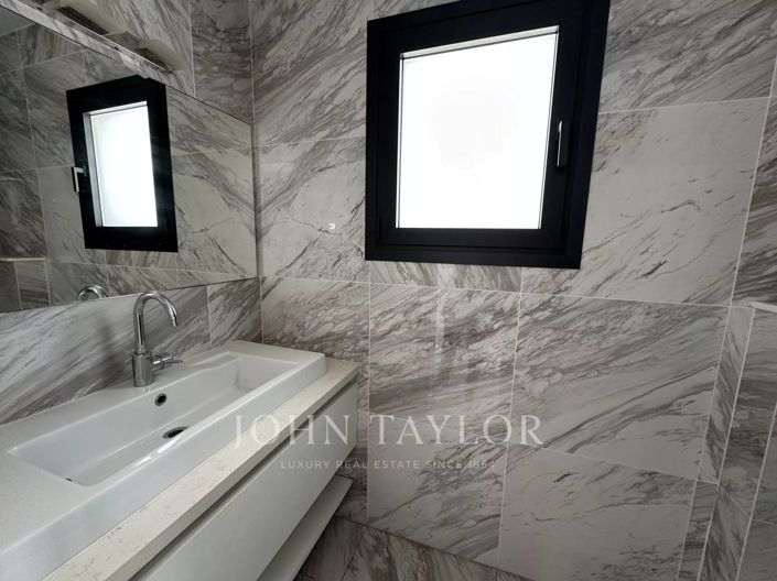 Image No.25-4 Bed Villa for sale