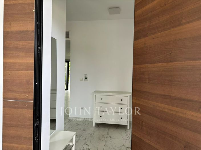 Image No.29-4 Bed Villa for sale