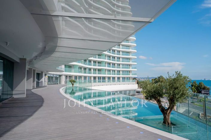 Image No.18-3 Bed Apartment for sale