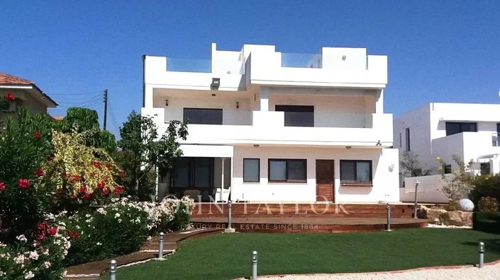 Image No.30-Villa de 5 chambres à vendre à Larnaca