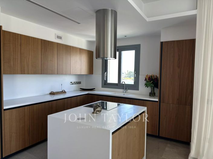 Image No.6-Appartement de 4 chambres à vendre à Limassol