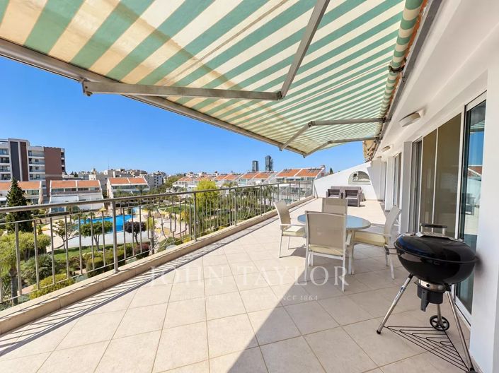 Image No.6-3 Bed Apartment for sale