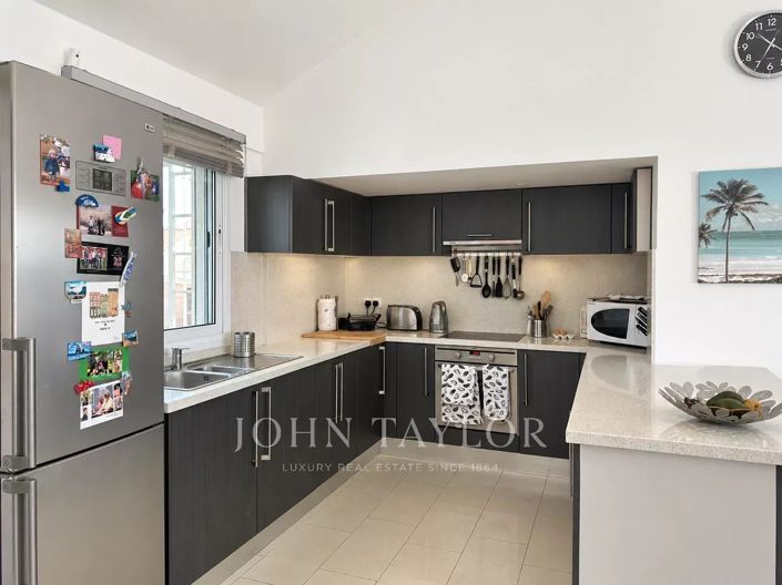 Image No.7-3 Bed Apartment for sale