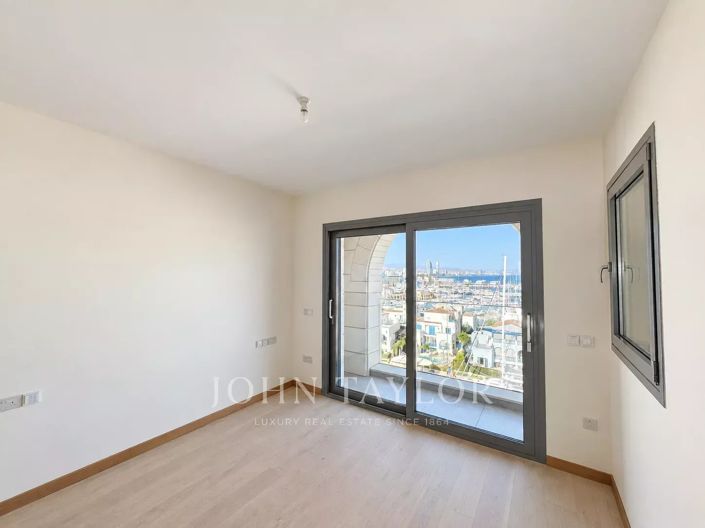 Image No.17-Appartement de 4 chambres à vendre à Limassol