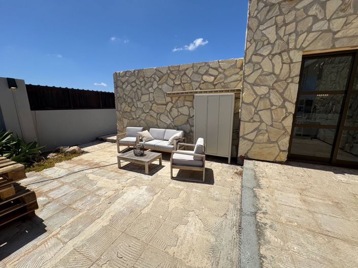 Image No.7-3 Bed Property for sale