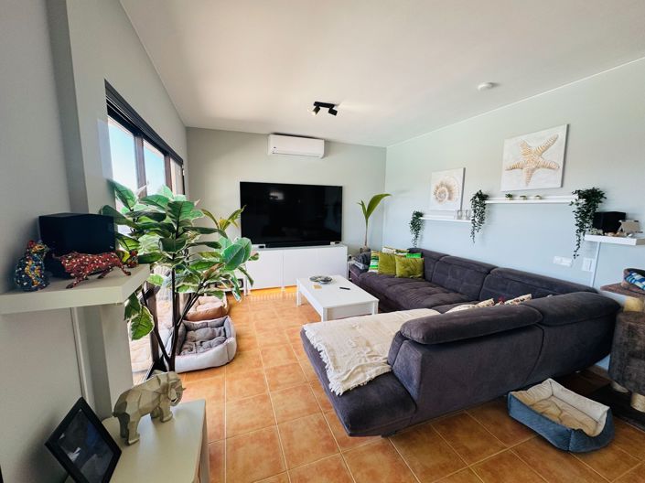 Image No.7-3 Bed Property for sale