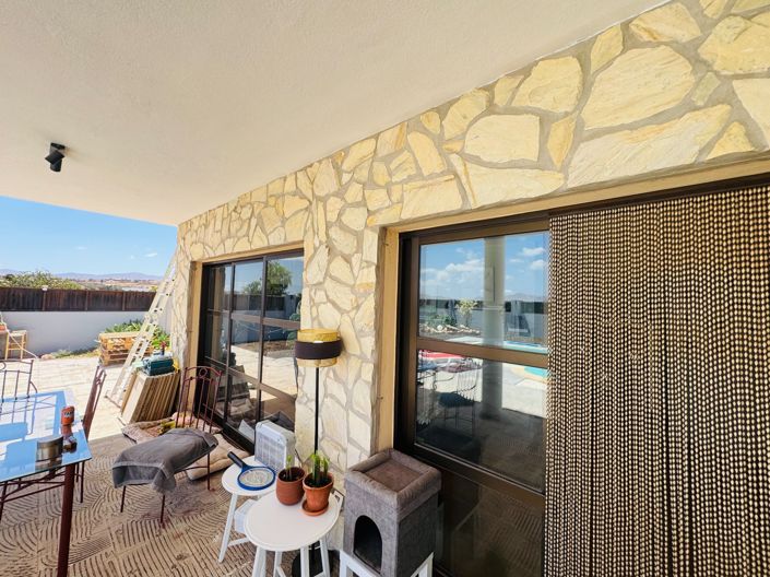 Image No.12-3 Bed Property for sale