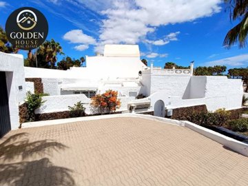 1 - Costa Calma, Property