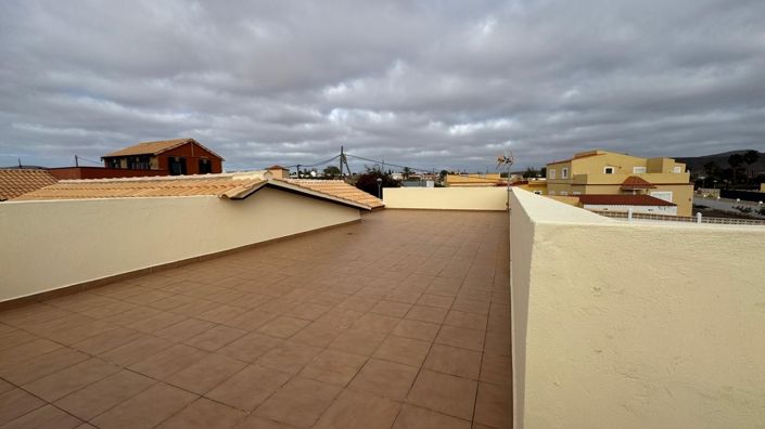 Image No.24-3 Bed Property for sale