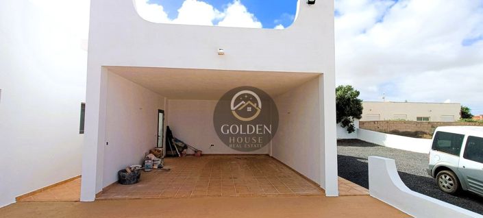 Image No.23-5 Bed Property for sale