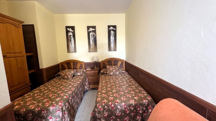 Image No.29-4 Bed Property for sale