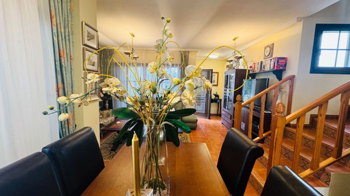 Image No.5-4 Bed Property for sale