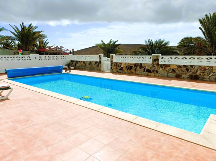 Image No.5-3 Bed Property for sale